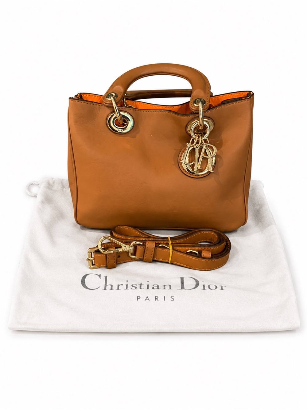 👜✨ Classic medium Size leather bag✨👜